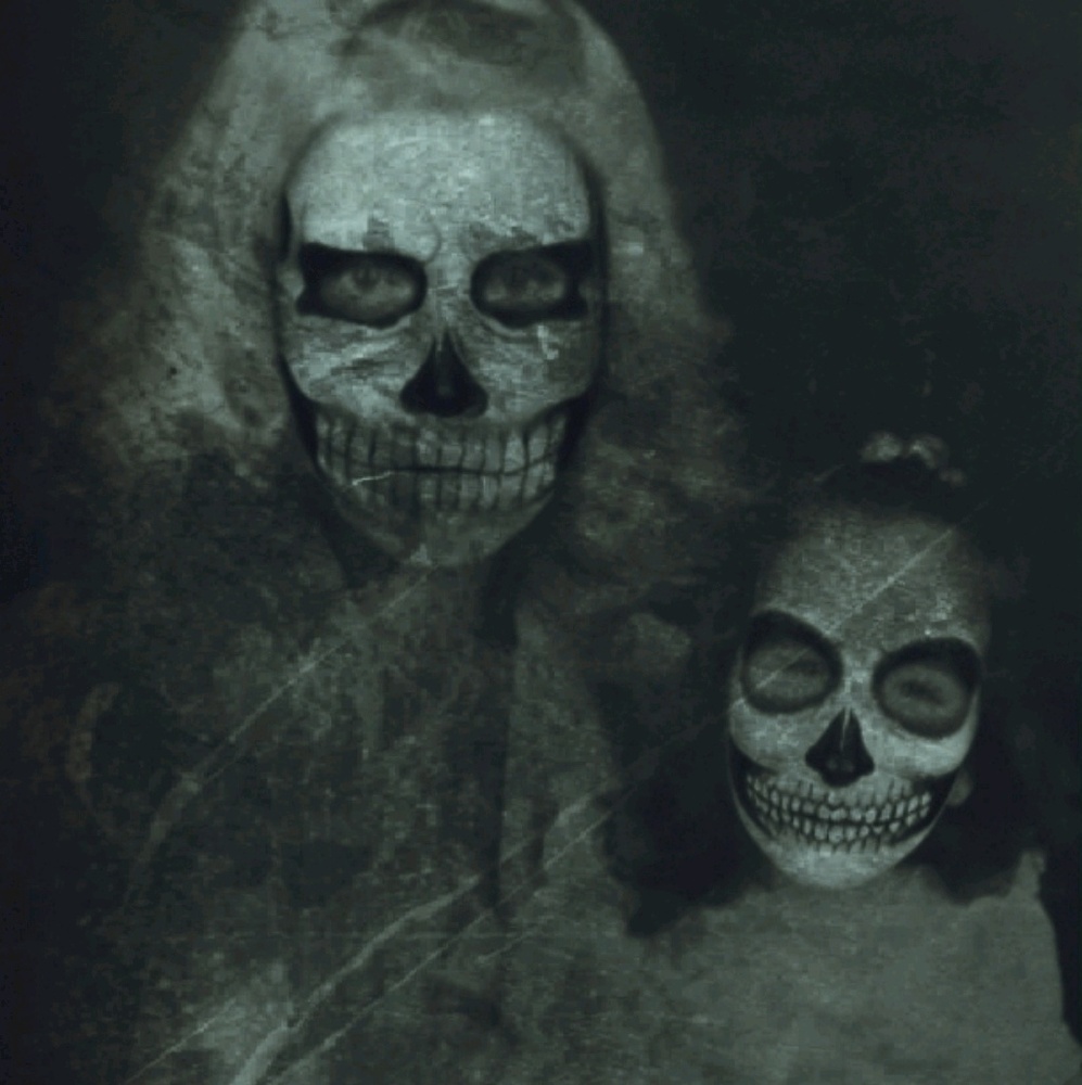 Meet your Posher, Rina